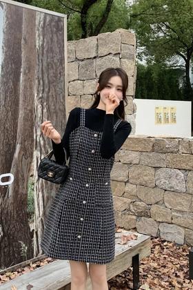 Le Malene 黑色中领小香风两件套 17687