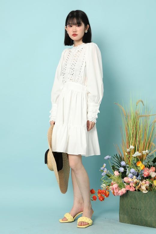 L.Fleuri 气质收腰褶皱感镂空连衣裙 15773 商品图1