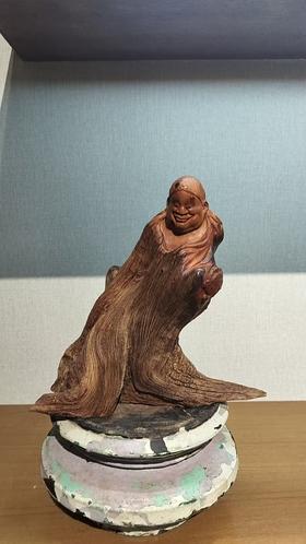 刘海戏金蟾/崖柏木23*10cm