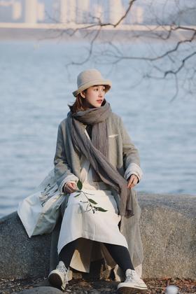 闪照第63期 在湖边