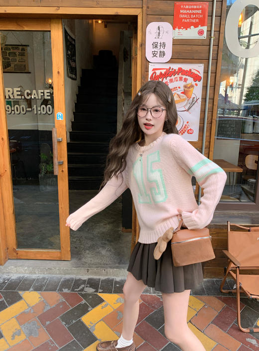 【179元任选2件】最后一波现货！ 字母图案宽松圆领毛衣 商品图8