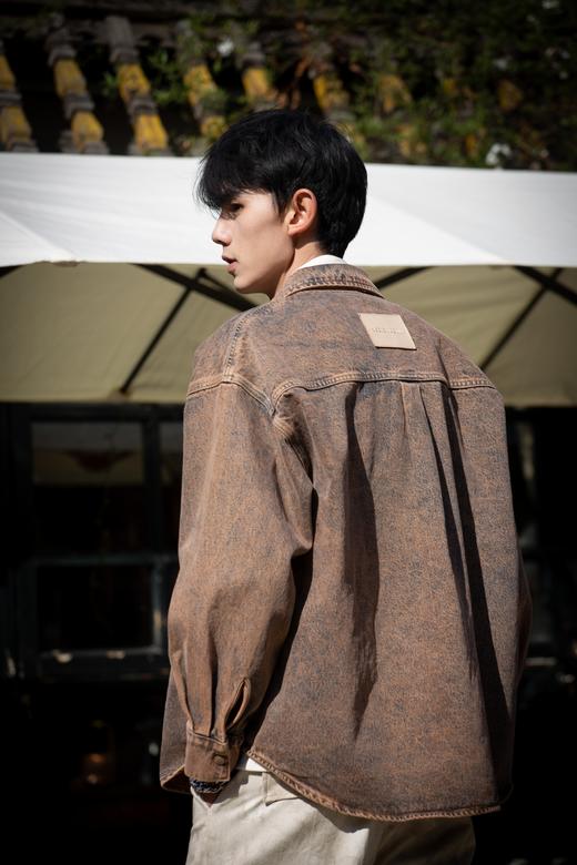 W419625246复古洗水牛仔衬衫 商品图3