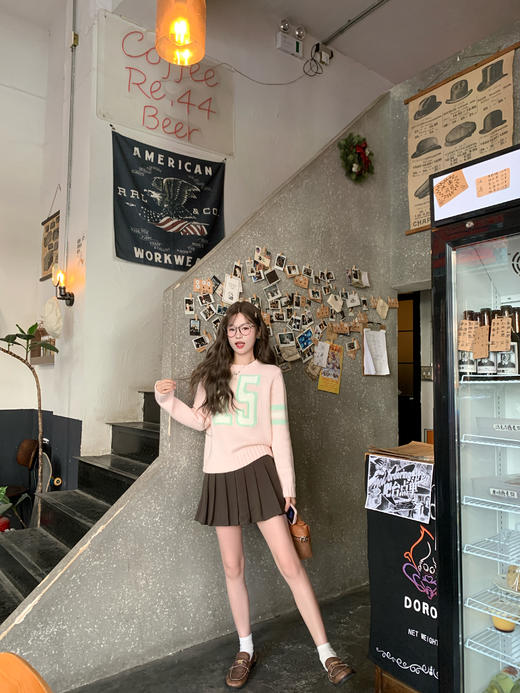 【179元任选2件】最后一波现货！ 字母图案宽松圆领毛衣 商品图4