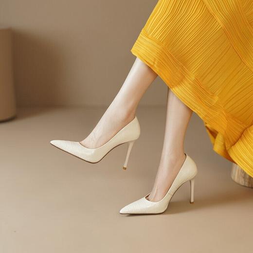 【预售5天】高跟鞋春夏新款百搭尖头细跟气质法式女鞋职业性感黑色单鞋AK&A-3106 商品图1