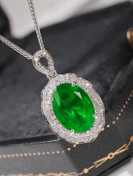 2.58ct刻面祖母绿吊坠 商品图4