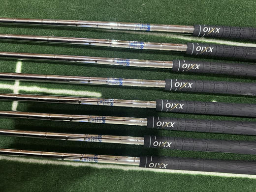 二手正品XXIO+MP800高尔夫球杆+男士铁杆组+全套铁杆+golf铁杆+
配置56789PAS+共8支
整套9成新成，全部都是原装900钢杆身R硬度 商品图3