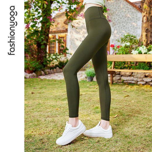 凡圣瑜伽基础裸感蜜桃臀九分裤FC10967（无尴尬线） 商品图5