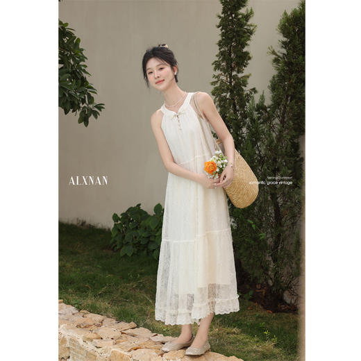 鹿向南「柔光絮语」杏色无袖连衣裙女 商品图2