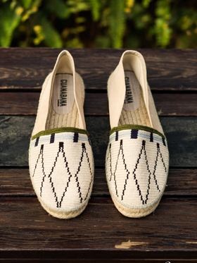 Guanabana 米色渔夫鞋