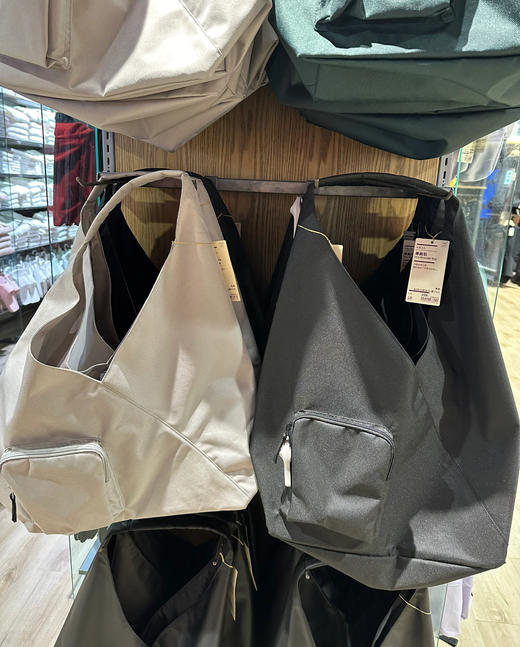 老米优品🎈muji代工厂《防水 三角托特单肩包》男女同款，单肩挎包，大容量！防水帆布包手提包~ 商品图1