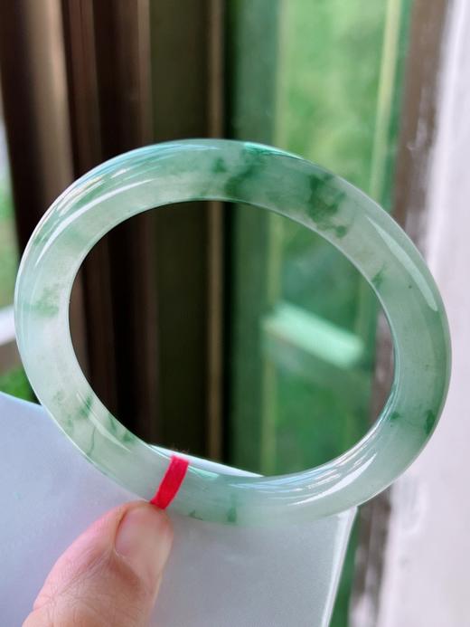 56圆条翡翠手镯 商品图2