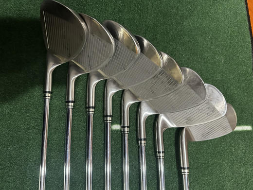 二手正品XXIO+MP800高尔夫球杆+男士铁杆组+全套铁杆+golf铁杆+
配置56789PAS+共8支
整套9成新成，全部都是原装900钢杆身R硬度 商品图1