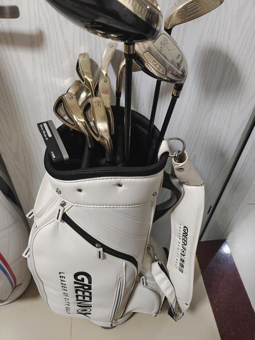 PRGR男士高尔夫球杆
3木8铁一推一包
杆身硬度：R
拆开包装789pS和一号木
黄金超标款高尔夫男士套杆，全套正品，99新，几乎全新状态！ 商品图7