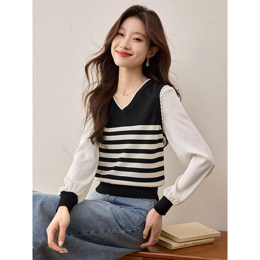 【专属特价】熙世界2025春新款假两件长袖拼接条纹针织衫女设计感套头V领上衣 商品图3