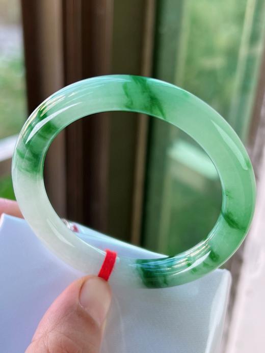 52圆条翡翠手镯 商品图3