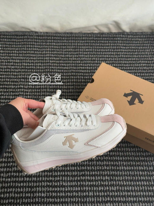 点此购买 迪桑特高尔夫系列男女款CHRON RACER头层皮面运动休闲鞋 98 310361 商品图3