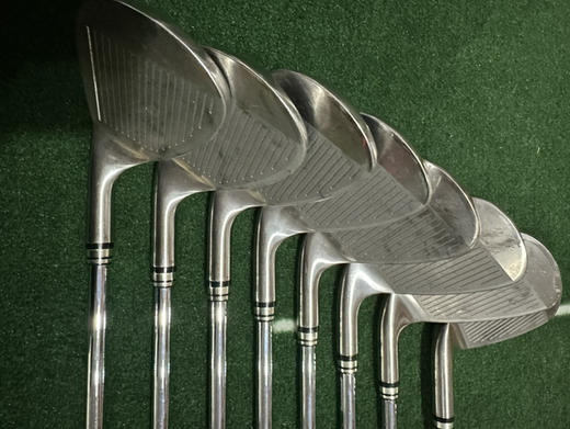 二手正品XXIO+MP800高尔夫球杆+男士铁杆组+全套铁杆+golf铁杆+
配置56789PAS+共8支
整套9成新成，全部都是原装900钢杆身R硬度 商品图2