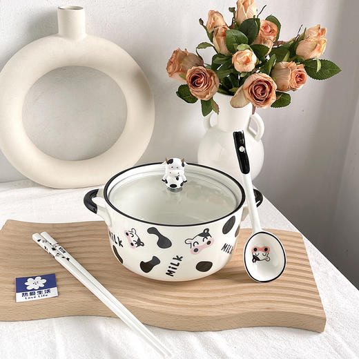 【防烫把手设计！给双手更好的保护】ins可爱奶牛双耳带盖泡面碗少女心宿舍家用陶瓷碗餐具耐热高颜值。ry 商品图4