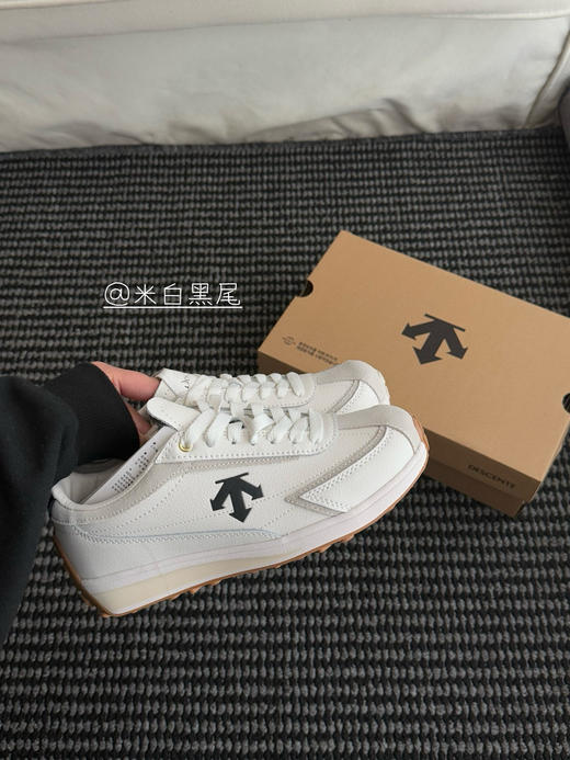 点此购买 迪桑特高尔夫系列男女款CHRON RACER头层皮面运动休闲鞋 98 310361 商品图7