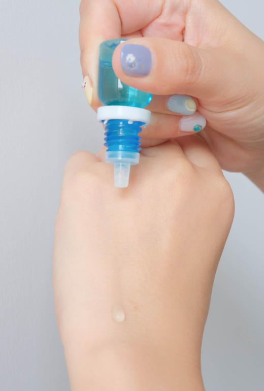 上交大权威认证【九千水生态护眼水】 ✅九千年达古冰川水    ✅不含任何添加剂、⁢防腐剂以及Y物成分  ✅婴儿到老人均可长期使用！⁫ 商品图3