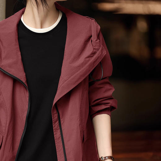 【高货ayts】全新升级【铂金会员266/天猫359/差价93】(21536) 洛诗琳轻盈短款连帽风衣薄外套2025春季女装女式红色上衣 商品图1