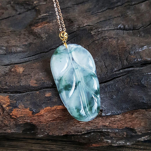 【天然正品】A货翡翠AU750黄金镶天然冰种白底飘花叶子（金枝玉叶）翡翠吊坠项链38.0*19.7*3.4MM（皆取最大值）女士现售价：1080特价！260225XY22 商品图7