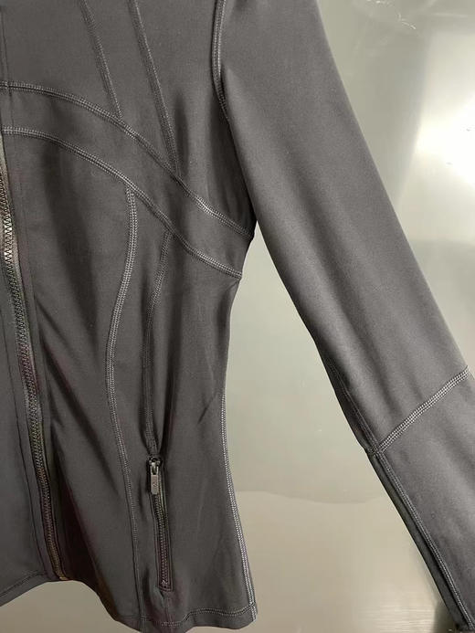 正品lululemon露露乐蒙 Define 系列
 Luon™面料 纯色休闲立领修身运动夹克 4 6 8码 商品图3