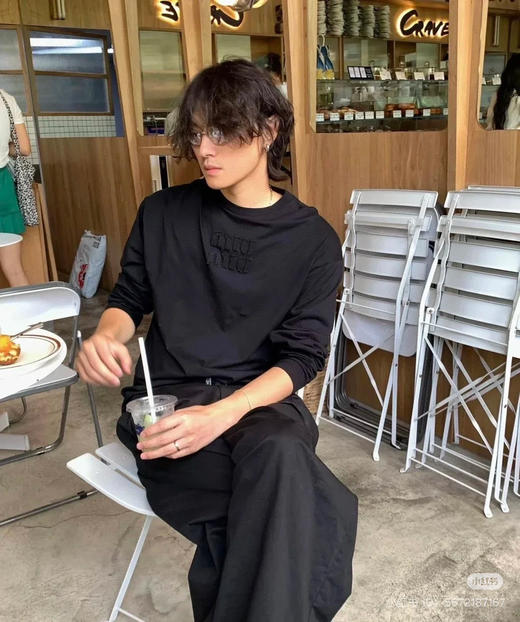 227-5 渠道货 Miu基础圆领 264款 字母贴布绣 精梳棉 宽松圆领长袖T恤 商品图7