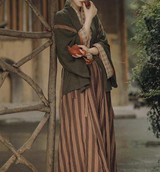 裁缝学苑AQ428晋制魏晋风外衫内衫破裙宽袖套装纸样女装样板图纸 商品图5