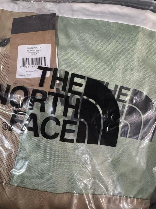 原单正品北面新款BOZER系列抽绳背包
推荐这款哟，配色很好看
25年新款包包，容量16升
抽绳式户外轻便收纳双肩包🎒，太适合户外了！
只有几十个 商品图12