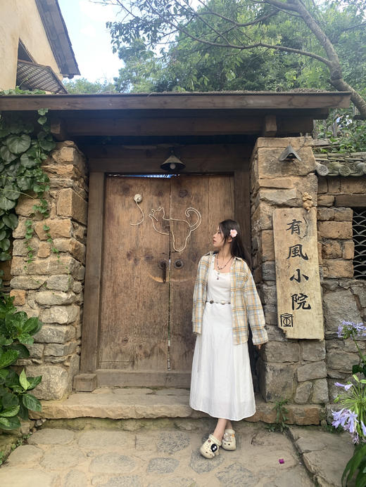 【幂式格纹衬衫】纯欲氛围感拿捏宽松版型慵懒显瘦!!外套式衬衫!略宽松的版型巨好看筋骨感强，立体有型!洒脱不羁又不失质感 各种风格信手拈来!一年四季都能穿! 商品图4