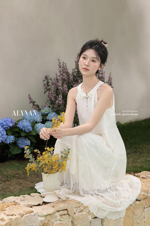 鹿向南「柔光絮语」杏色无袖连衣裙女 商品图5