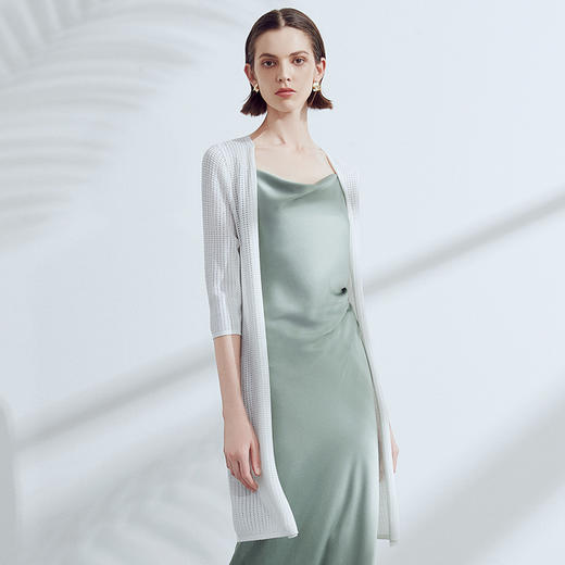 EITIE爱特爱夏季新款通勤纯色简约长款薄透针织开衫7801509 商品图3