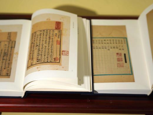 《朱祖谋手稿六种》，上下，16开布面精装，朱祖谋著，浙江古籍出版社2025年2月一版一印，定价490元。普通版售价298元，毛边本：318.5元。 商品图7