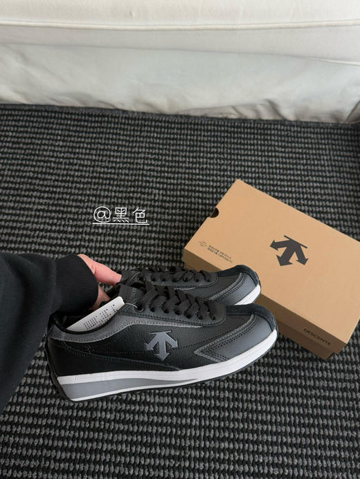 点此购买 迪桑特高尔夫系列男女款CHRON RACER头层皮面运动休闲鞋 98 310361 商品图2