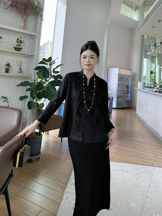 小立领盘扣褶皱外套 9522010022 商品图14