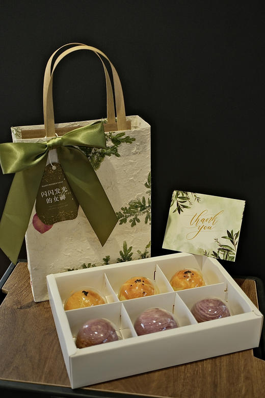 蛋糕定制—女神森系礼盒(原价118特价88一盒，仅限3月7日～3月8日中午12点后到店自提） 商品图2
