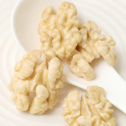 【鲜记】脱皮核桃仁 288g 博士帽罐装 商品图5