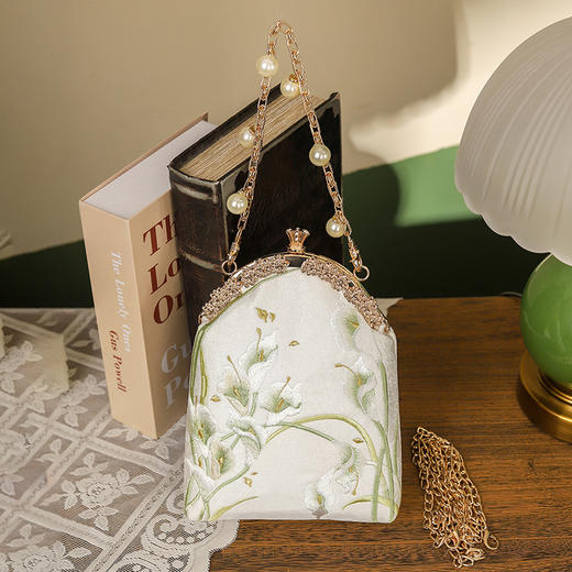 【香水马蹄】古风旗袍宴会手拿包  珍珠提手绣花小方包QB 商品图1