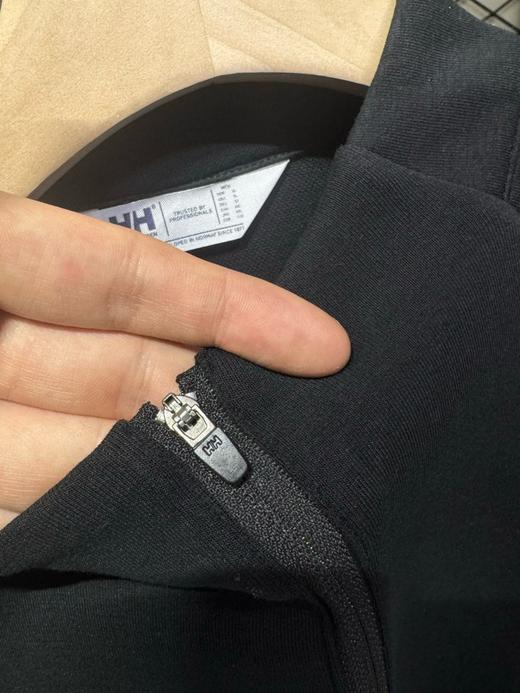 现货 HELLYHANSEN/HH 海丽汉森 春季保暖舒适日常简约半拉链T恤 商品图9