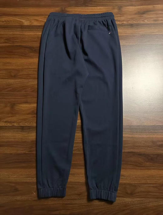 正品 Tommy 新款 纯棉织布标抽绳束脚卫裤
代购899，采用 100%精梳纯棉，亲肤透气 ，立体剪裁宽松版型
定制织布标 
藏青，灰色
尺码S～XL
特价💰180包邮 商品图1