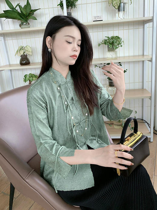 小立领盘扣褶皱外套 9522010022 商品图9