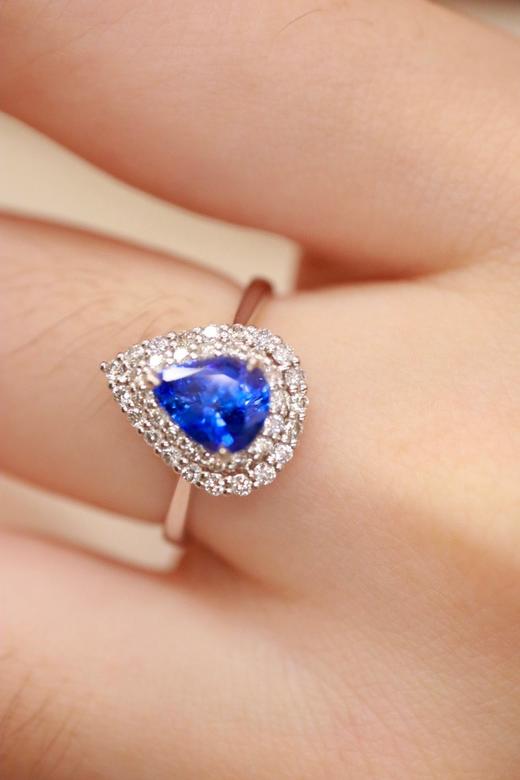 0.95ct刻面蓝宝石戒指 商品图3