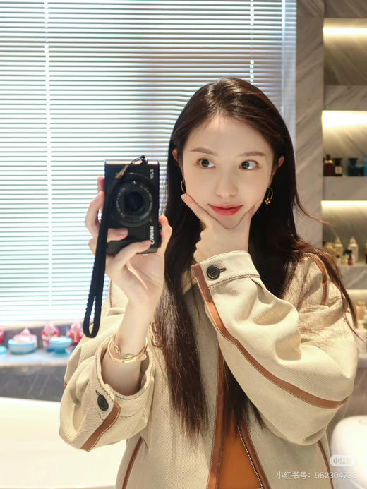 miumiu帆布贴皮外套 商品图3