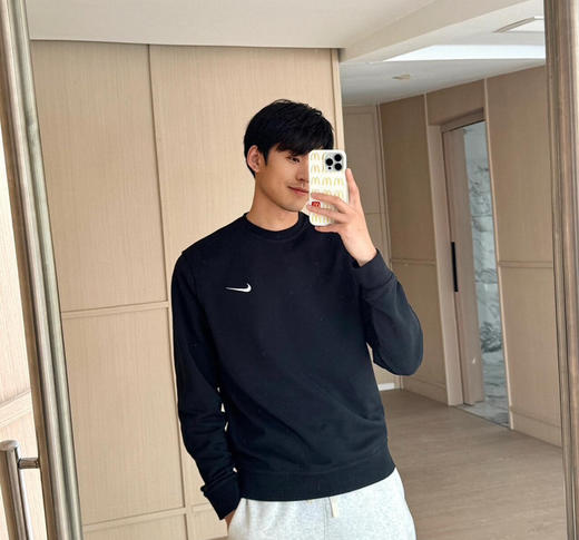 NIKE男士长袖圆领运动卫衣新款墙裂推荐🔥美国🇺🇸直邮360元🉐包税包邮到手🔥Nike耐克男款卫衣，简单又好看的！ 商品图6