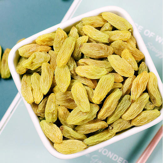 【鲜记】绿香妃葡萄干 388g 博士帽罐装 商品图1