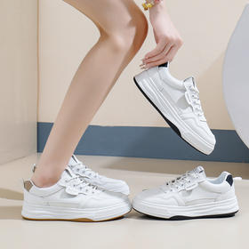  这是什么神仙小白鞋！比运动鞋、凉鞋都好穿，连矮个子都抢着穿！ 