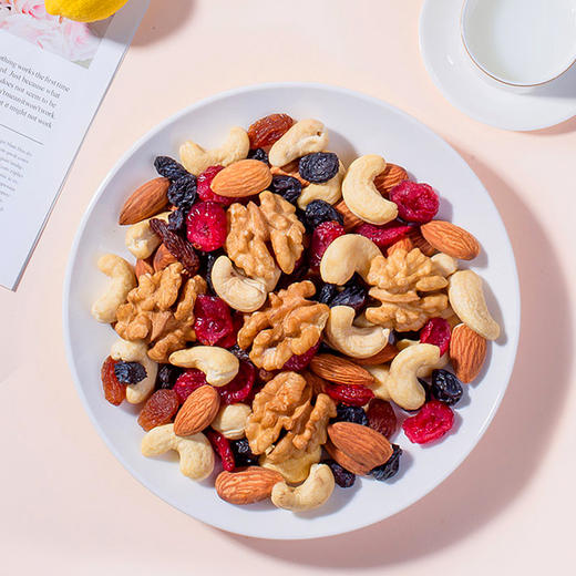 【鲜记】每日坚果 388g 博士帽罐装 商品图3