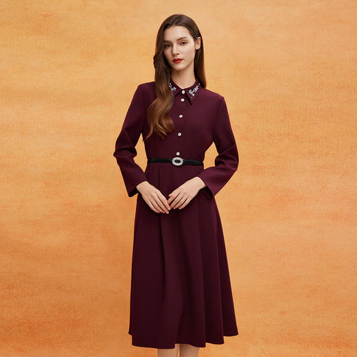 QE811斯尔丽2025春季新款赫本风衬衣领钉珠精致收腰放摆配腰带连衣裙 商品图0