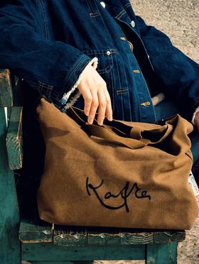 【独秀书香卡】卡夫卡签名刺绣托特包
